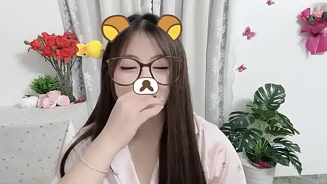 Chat XXX en directo de MIJ-Uwuu