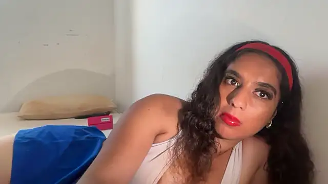 fayfay2002 – Naživo XXX chat