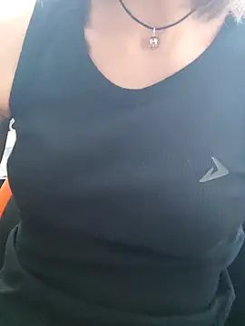 Aashikalaa – Naživo XXX chat