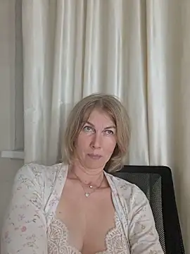 Chatroom XXX en direct de stellahere8