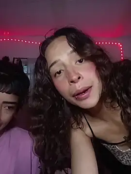 Chat XXX ao vivo de AlexxaAndRileyy