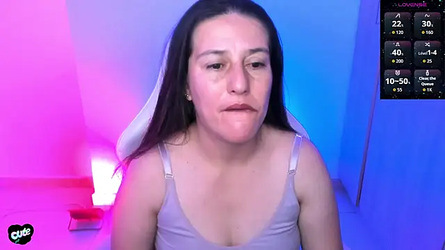 Živý XXX chat Saskyaa