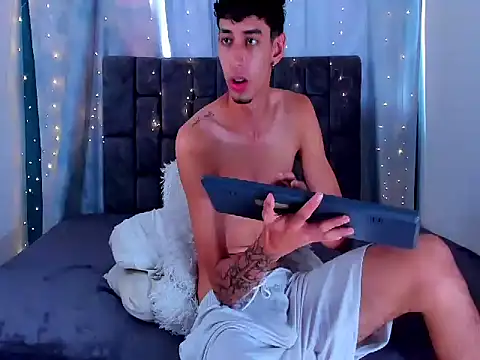 LyanLazarBBC élő XXX-chatje