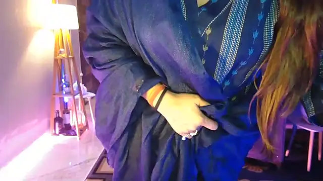 Mitikaan Live XXX chat