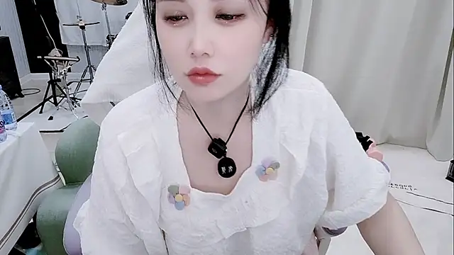 XXX chat uživo modela Evangelin-e
