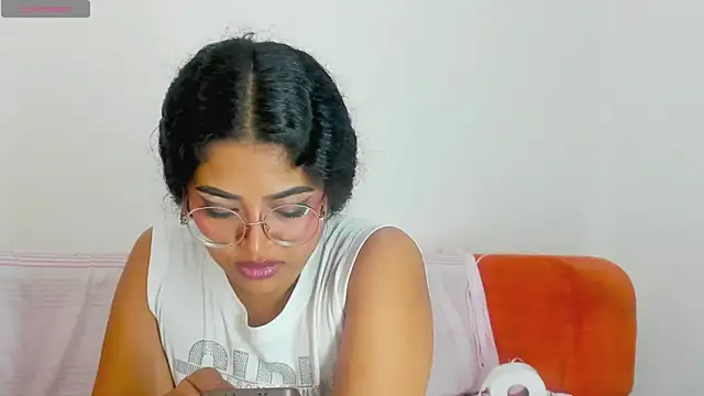 moana_taylor Chat XXX live