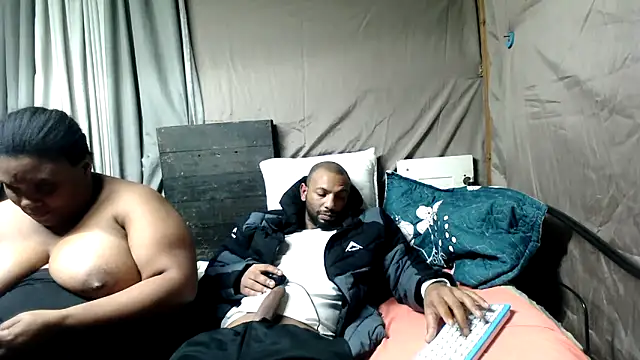 Chat XXX en directo de Camodick