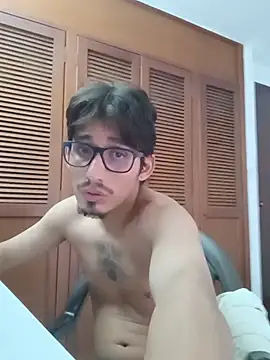 Chat +18 de SrIncognito666 ao vivo
