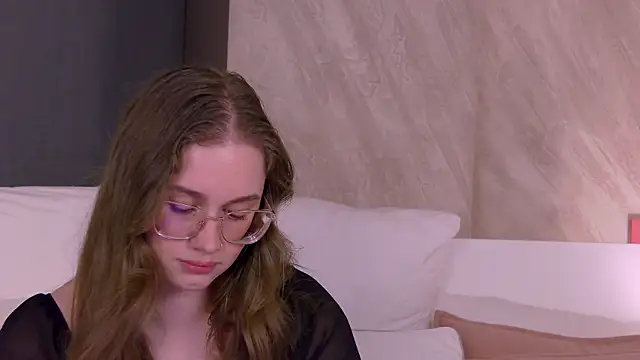 Živý XXX chat EllieHayes