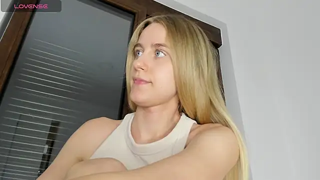 Chatroom XXX en direct de soakeddreams_