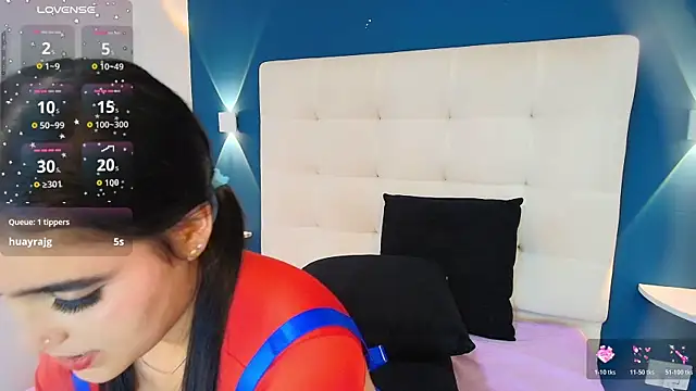 Živý XXX chat MiaaCarter_