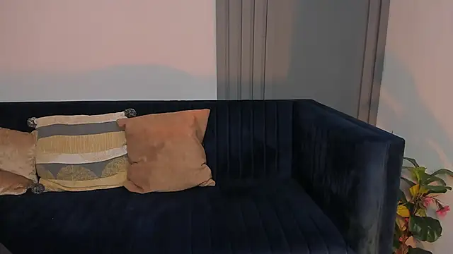 Raven_Dooll élő XXX-chatje