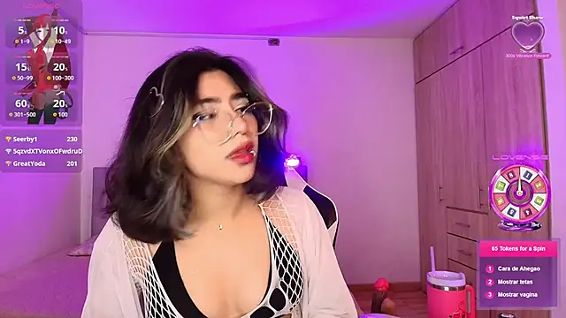 XXX chat uživo modela Alejaa_storm