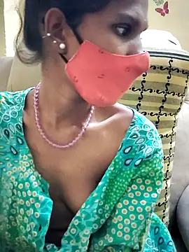 Shreya-telugupilla's Live XXX Chat