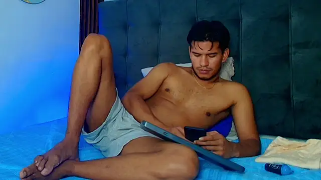 Czat XXX na żywo – JacobWolf__