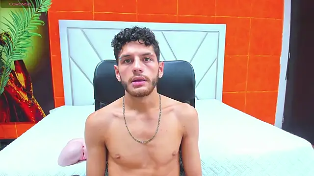 CHRIS_GREY Adlı Modelin Canlı XXX Sohbeti