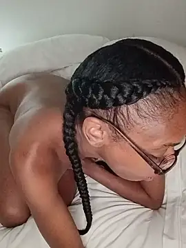 Jasmine_FullsShine – Naživo XXX chat