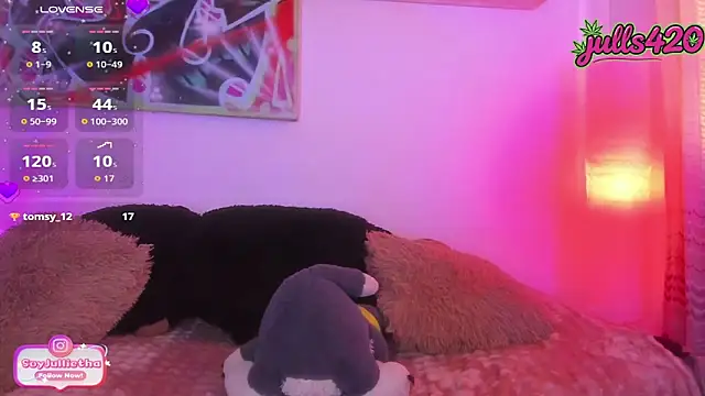 Julls420_ – Naživo XXX chat