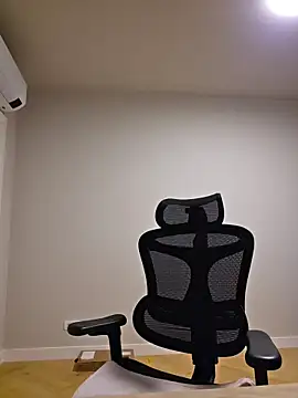 MiaRides19 – Naživo XXX chat