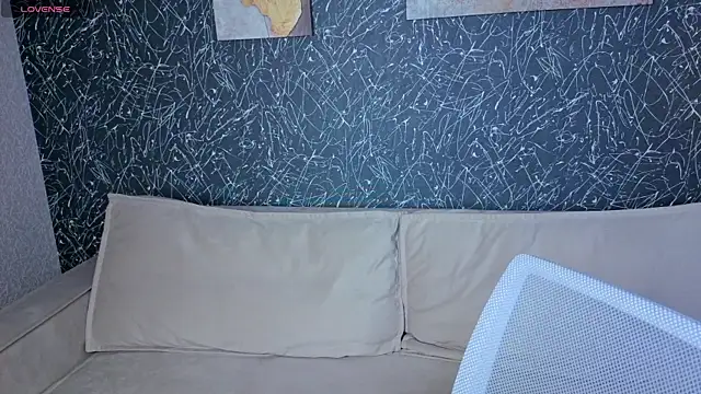 Aleks-casterrr's Live XXX Chat