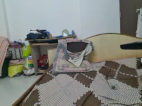 Chat XXX en directo de young-hairy-jon
