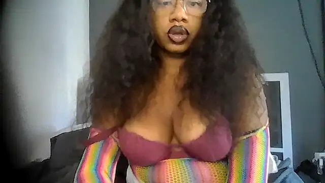 Chat +18 de goddessdaisysky ao vivo