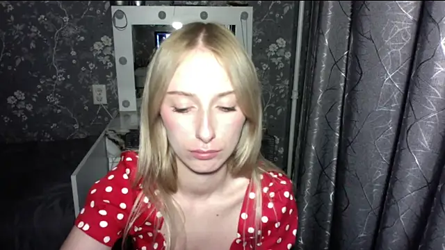 JennaLomeriのライブXXXチャット