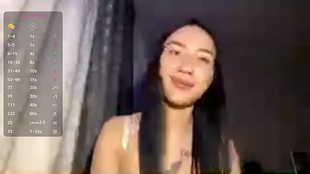 SixtaAmores' Live XXX Chat