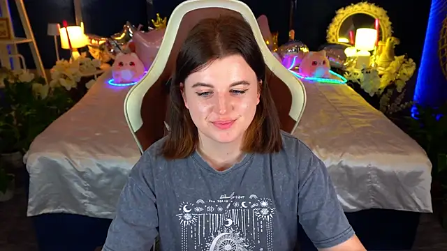 Chat +18 de KristiFoxy ao vivo