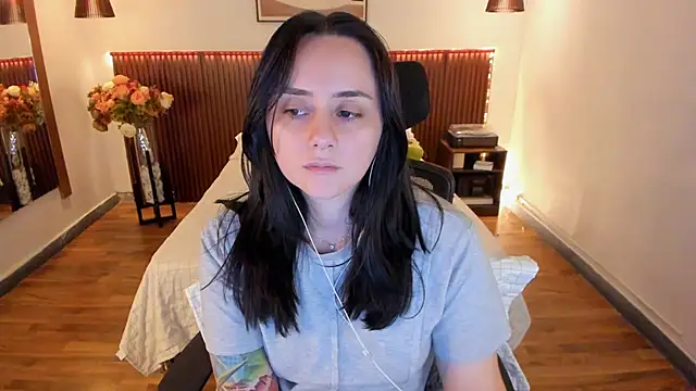 KatherineBondのライブXXXチャット