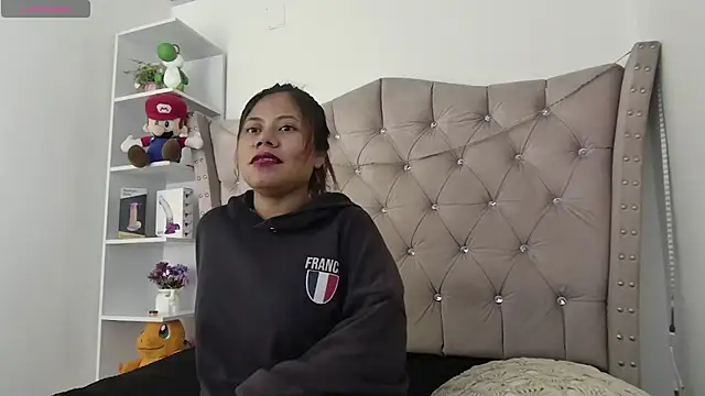 Madi_cutee Adlı Modelin Canlı XXX Sohbeti