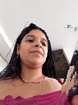 Layla-daring Chat XXX live