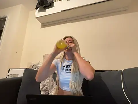 Chiaraxo-n Live XXX chat