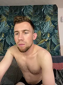 ---Dark--- – Naživo XXX chat