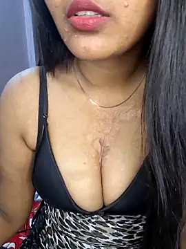 دردشة X_Charmi الجنسية المباشرة