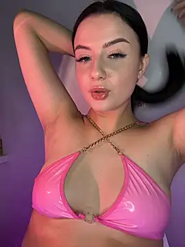 QueenL0la élő XXX-chatje