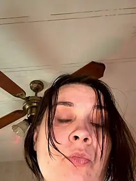 LosAngelesBoobs élő XXX-chatje