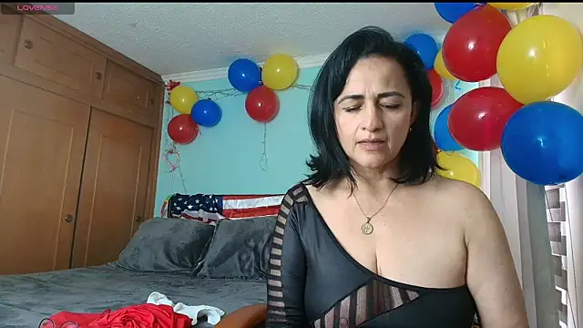 ISABEEL_SOFIA01 现场XXX聊天