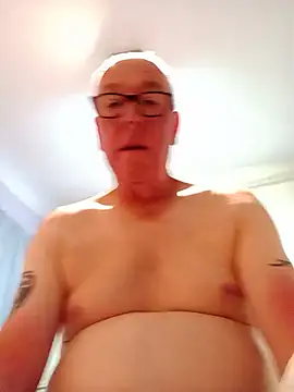 عرض كام Saintbull68