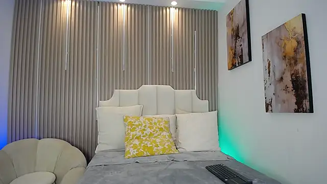 צ'אט XXX בשידור חי של AdrianStark_