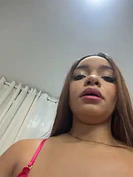 Chat +18 de ItsKimHere ao vivo