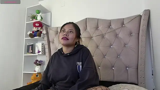 Madi_cutee লাইভ XXX চ্যাট