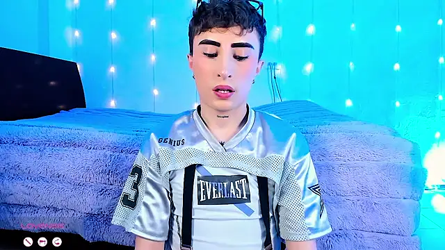 SebastianHilton élő XXX-chatje