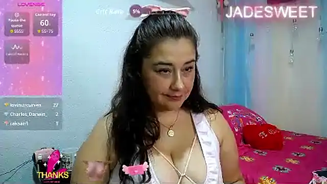 JADE_SWEET2 élő XXX-chatje