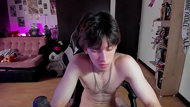 xIce_Boy Adlı Modelin Canlı XXX Sohbeti