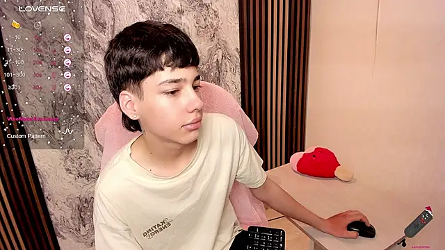 oblivion_deku's Live XXX Chat