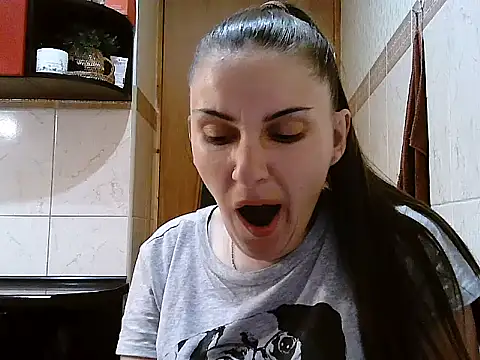 Lacmi30 – Naživo XXX chat