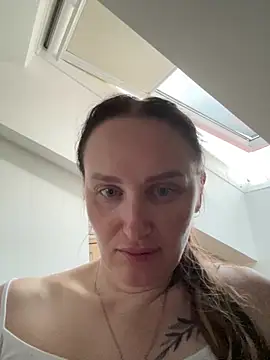 TomilaSi's Live XXX Chat