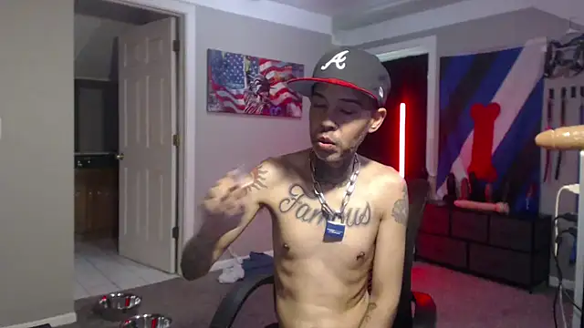 Michigan9000's Live XXX Chat