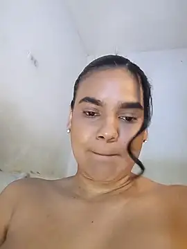 Chat +18 de AntonellaShot ao vivo